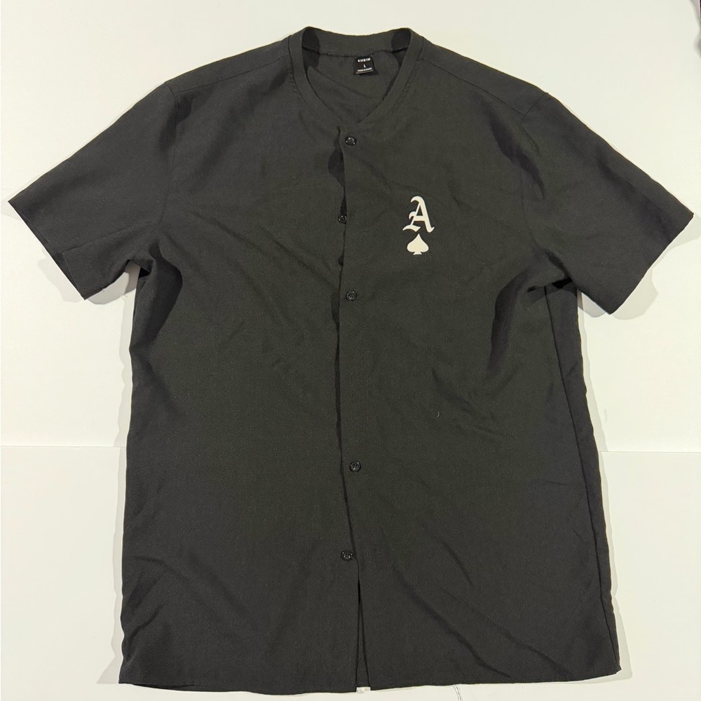 SHEIN Black Short-Sleeve Button-Down Shirt with Ace & Spade Logo